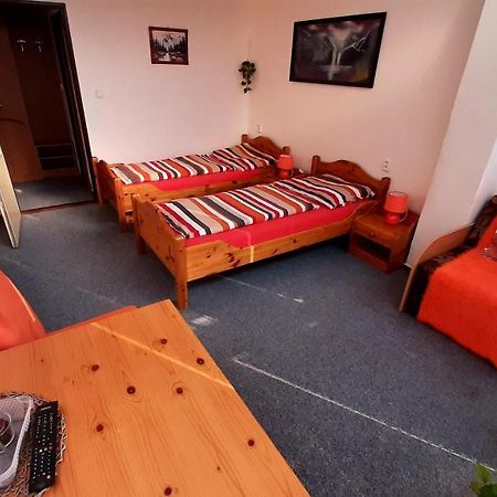 Pension Zita Znojmo Esterno foto