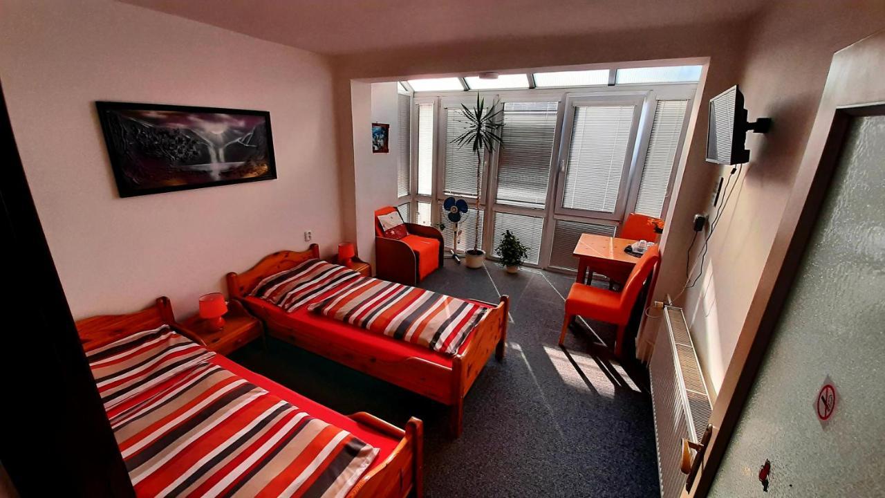 Pension Zita Znojmo Esterno foto